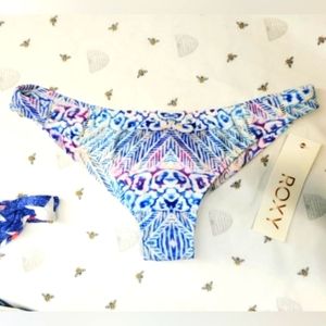 Cheeky bikini bottoms by Roxy NWT